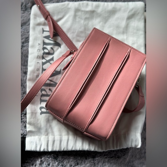 MaxMara Handbags - Made in ItalyMaxMara byRenzo Piano Building WorkshopMini CrossbodyBagNano Pink.